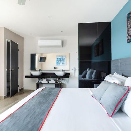 Bfh Attraction Deluxe Hotel Playa del Carmen Eksteriør bilde