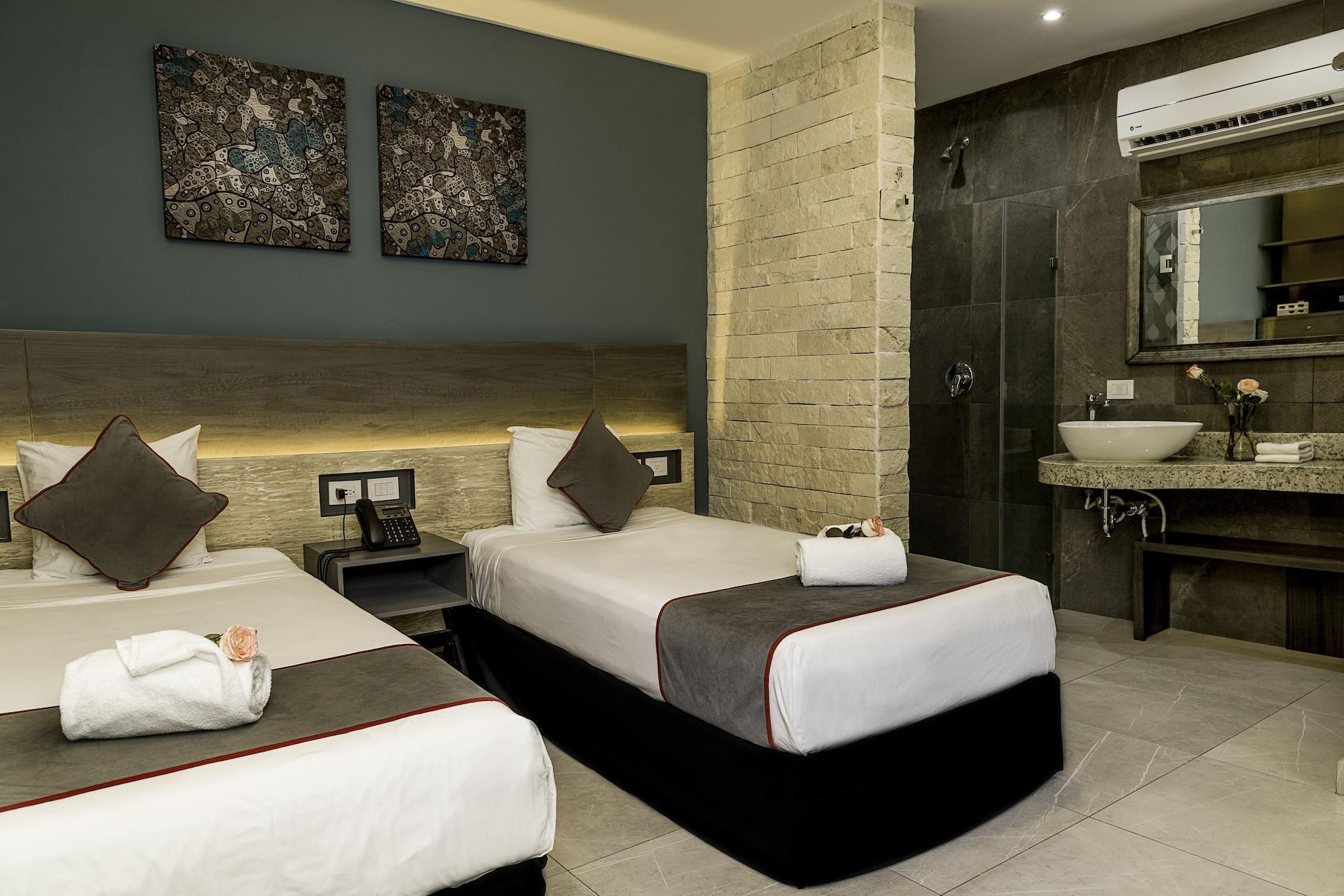 Bfh Attraction Deluxe Hotel Playa del Carmen Eksteriør bilde