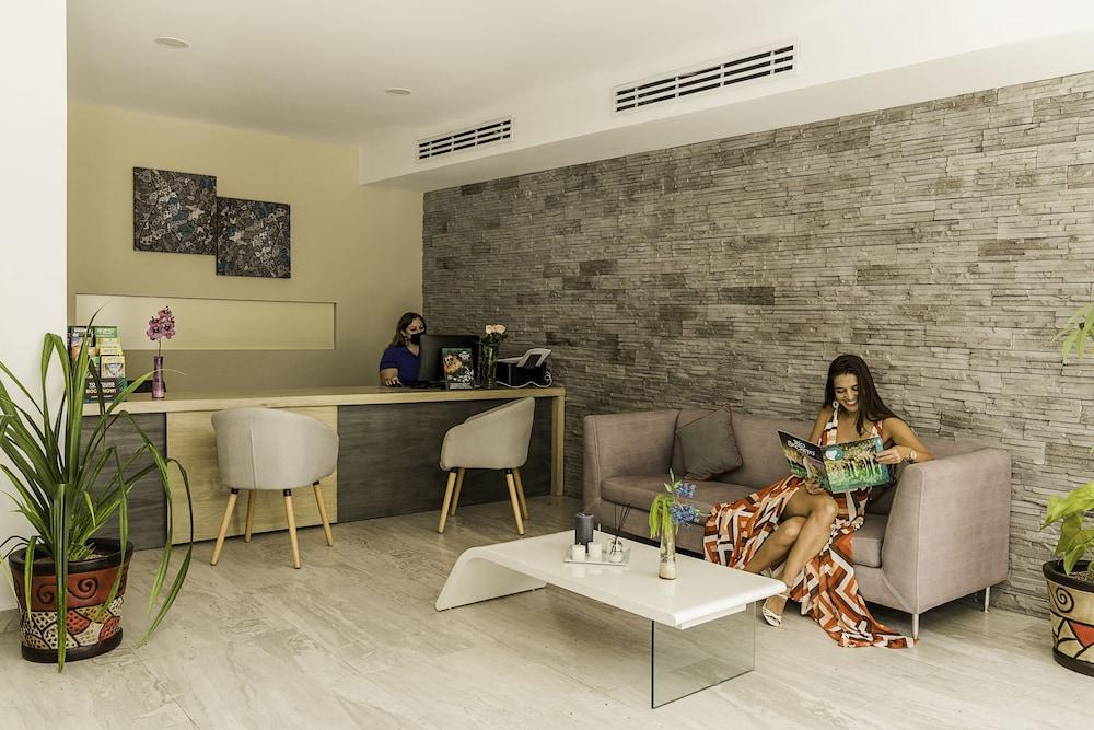 Bfh Attraction Deluxe Hotel Playa del Carmen Eksteriør bilde