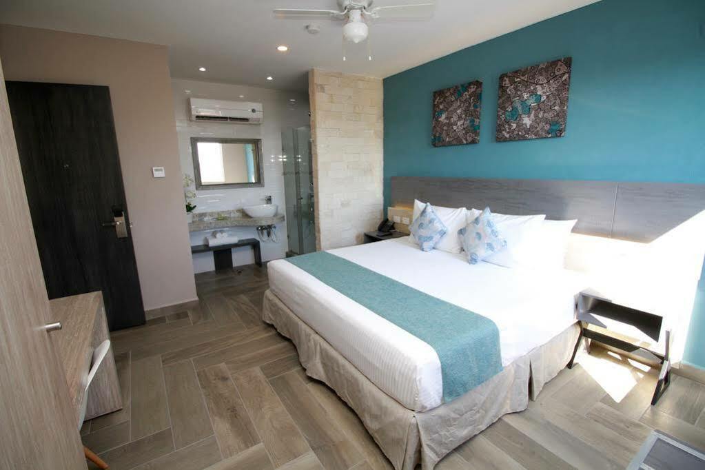 Bfh Attraction Deluxe Hotel Playa del Carmen Eksteriør bilde